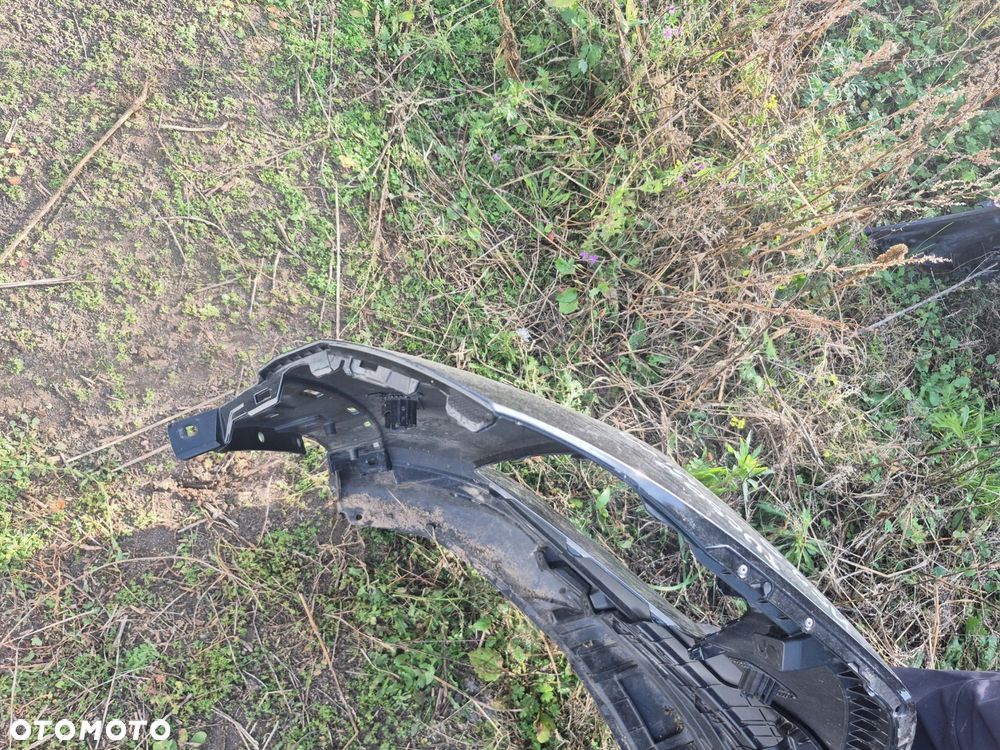 Zderzak Tył Toyota Avensis Sedani 2009-2013r - 3