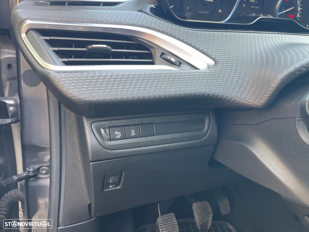 Peugeot 2008 1.6 BlueHDi Allure - 27