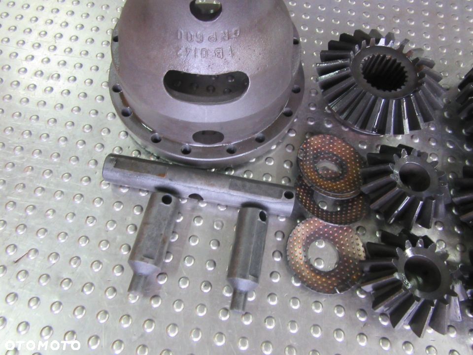 Mechanizm różnicowy ACV0293900 ACW6833490 Massey Ferguson Valtra T T183 T174 T194 T214 T234 T254 - 3