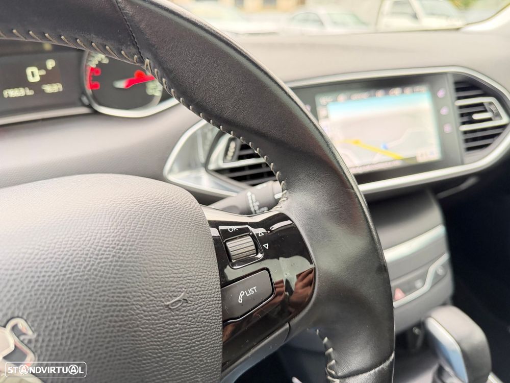 Peugeot 308 SW 1.6 BlueHDi Allure EAT6 - 18