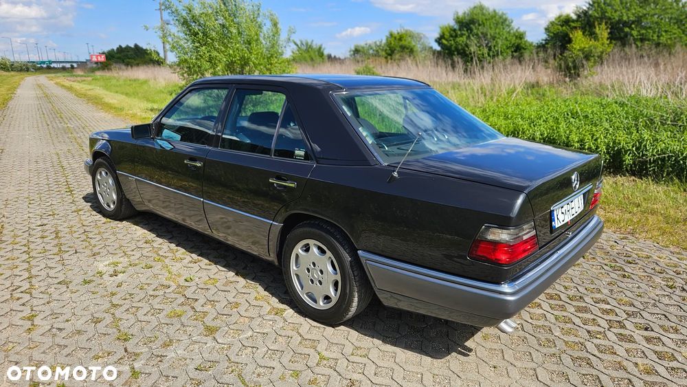 Mercedes-Benz Klasa E - 11