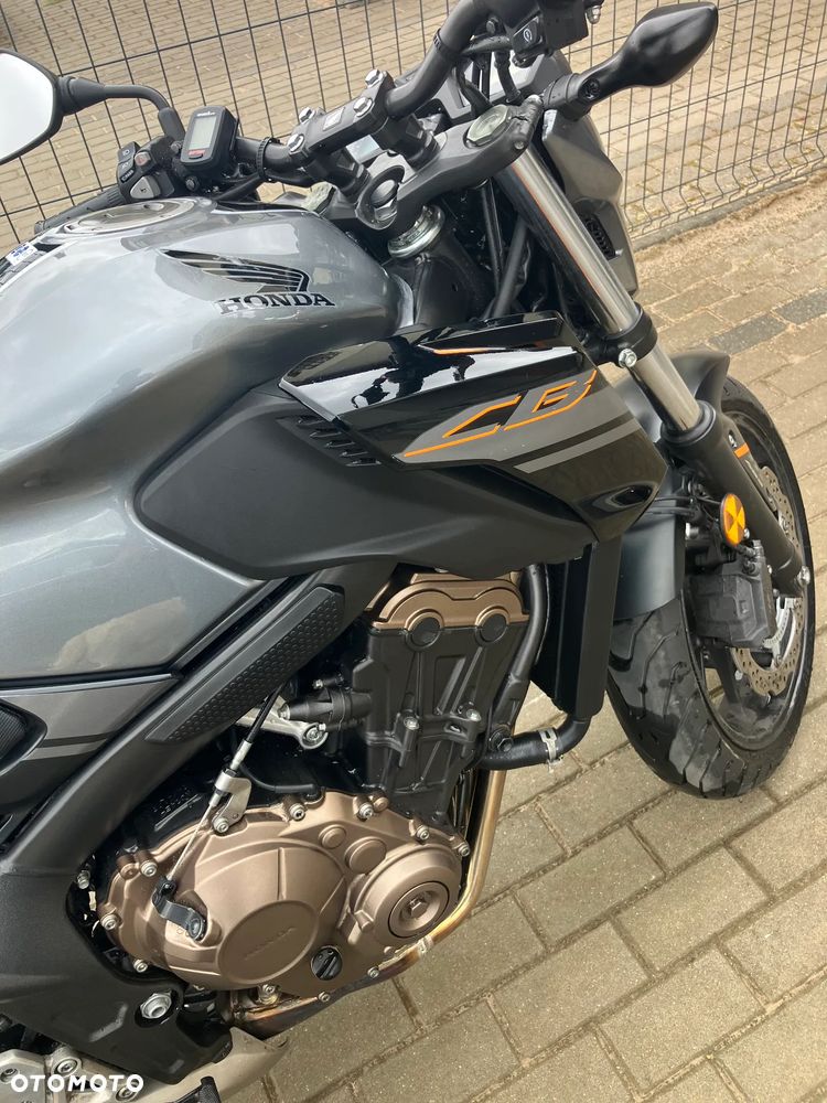 Honda CB - 15