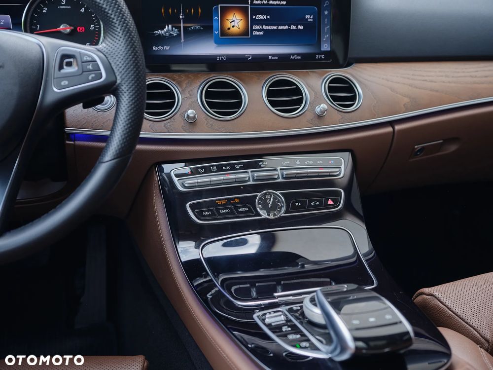 Mercedes-Benz Klasa E 220 d 9G-TRONIC - 20