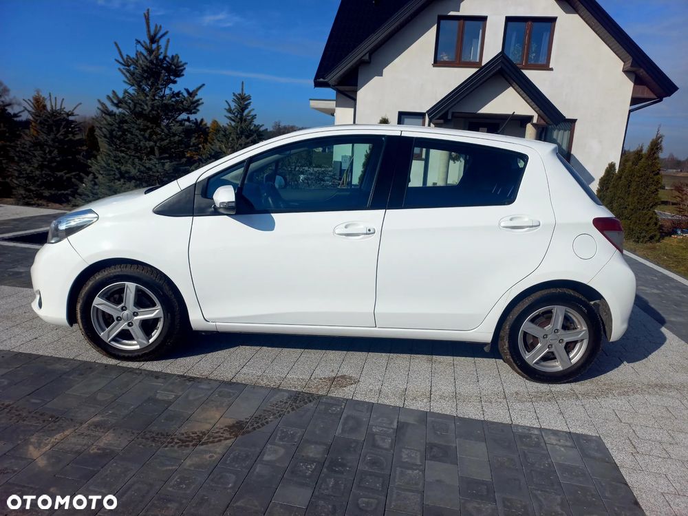 Toyota Yaris 1.33 VVT-i Club - 18