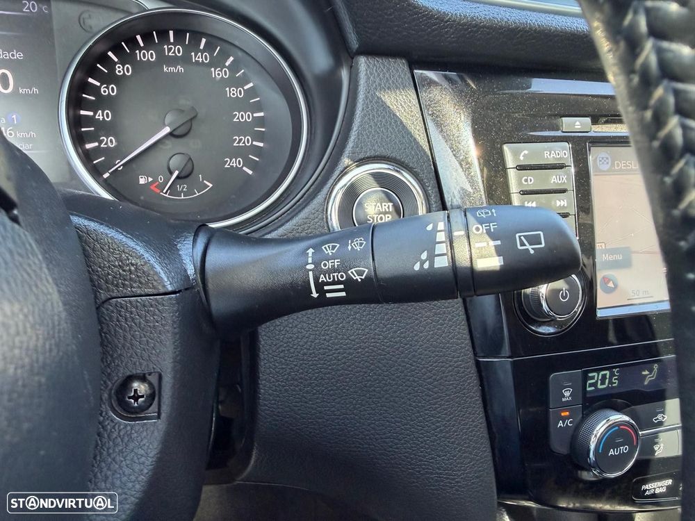 Nissan Qashqai 1.5 dCi N-Connecta J18 - 23