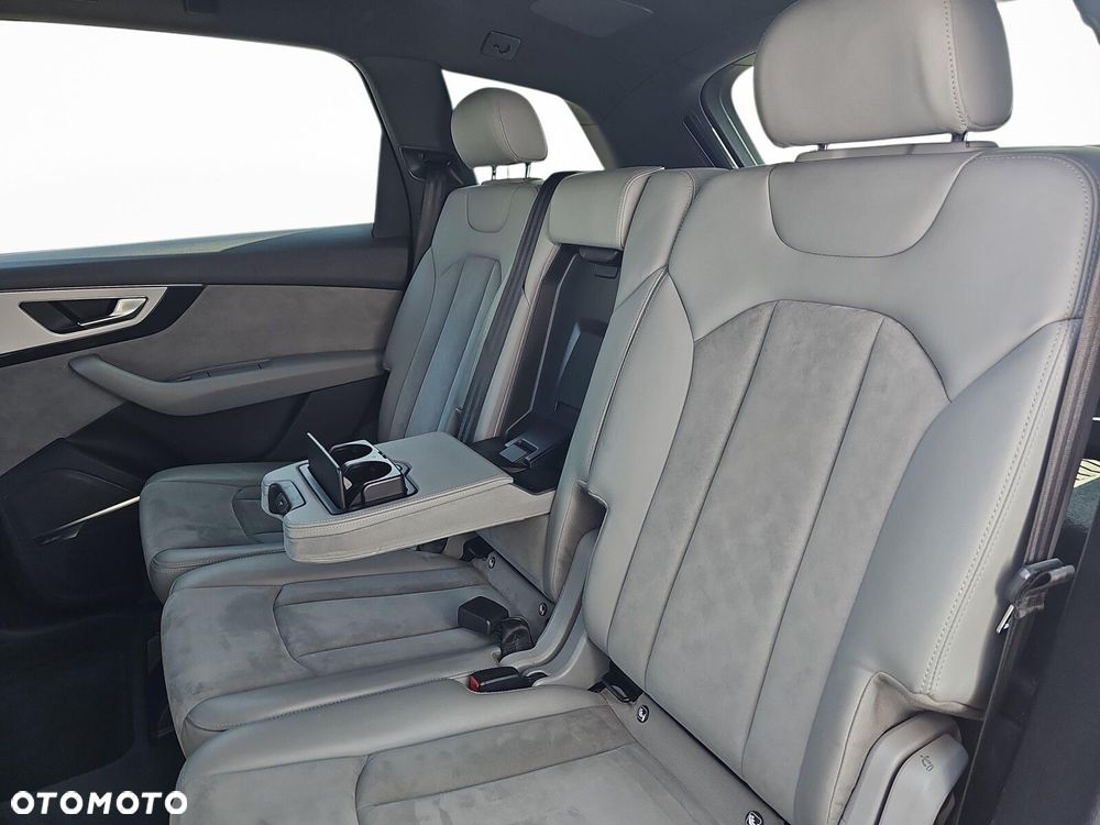 Audi Q7 - 33