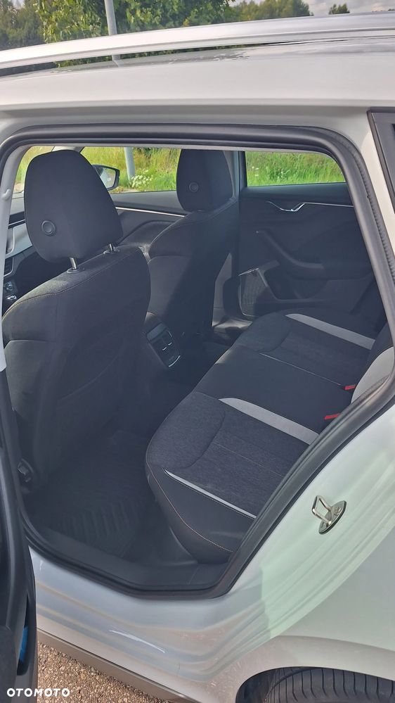 Skoda Kamiq 1.5 TSI DSG Style - 17