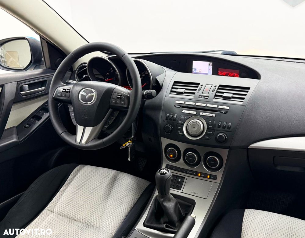 Mazda 3 1.6 MZR 90th Anniversary - 16