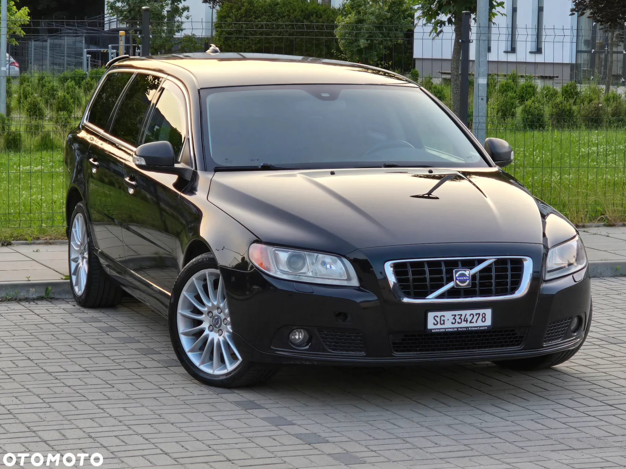 Volvo V70 D5 AWD DPF Summum - 3