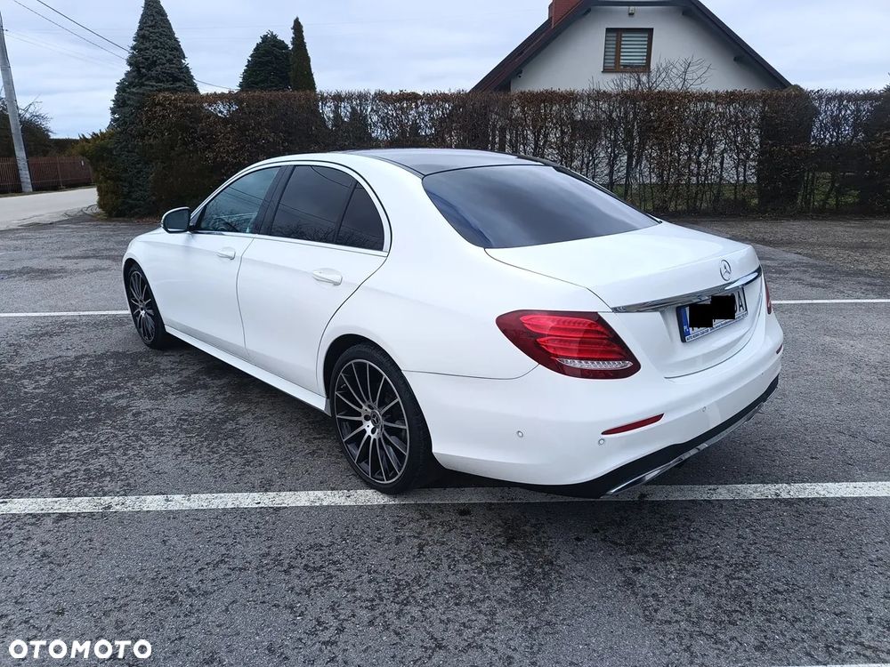 Mercedes-Benz Klasa E 220 d 4-Matic 9G-TRONIC - 6