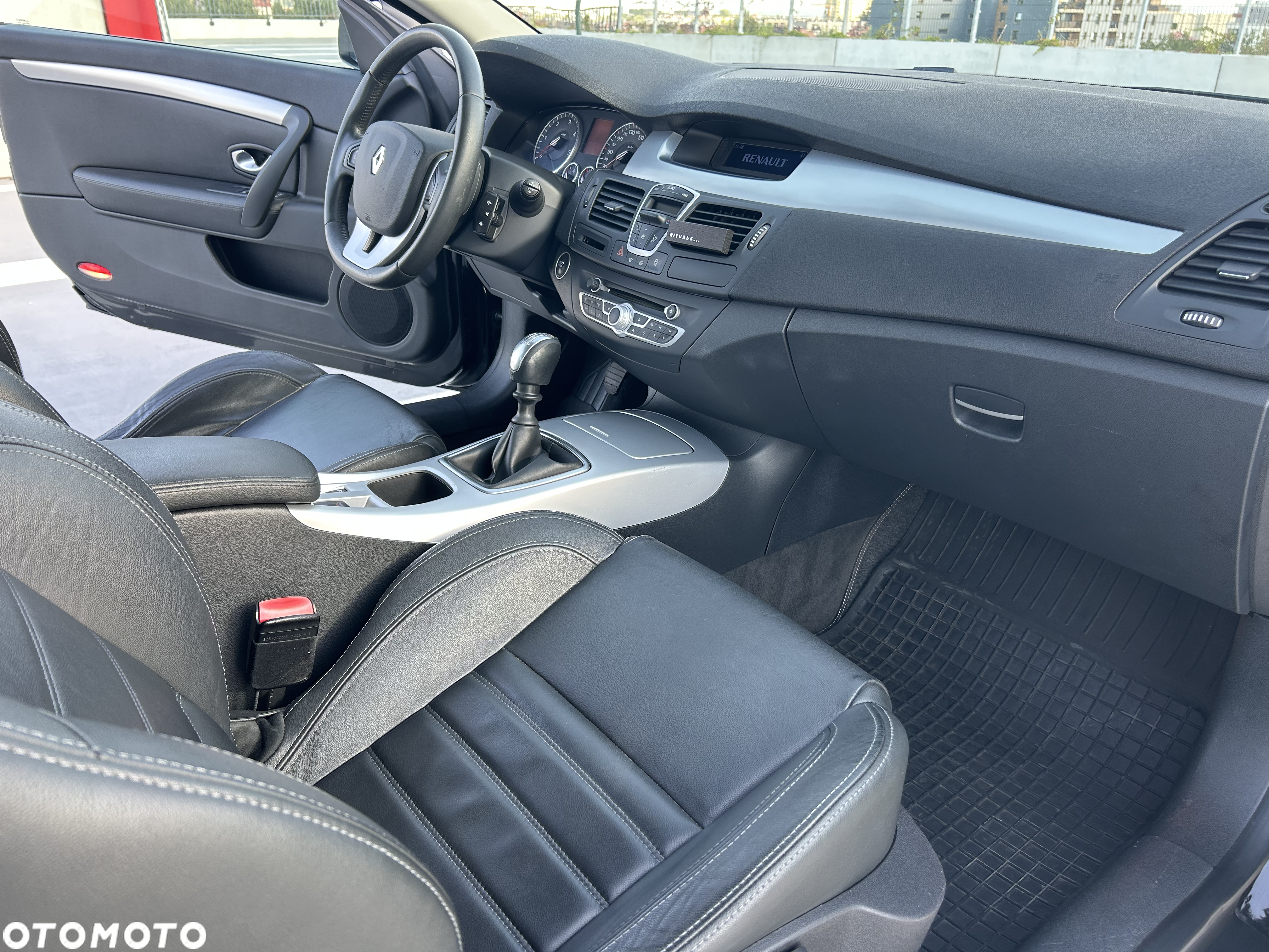 Renault Laguna 2.0 dCi Monaco GP2 - 19