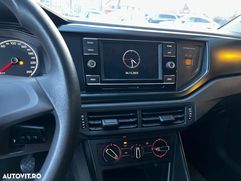 Volkswagen Polo 1.0 Trendline - 27