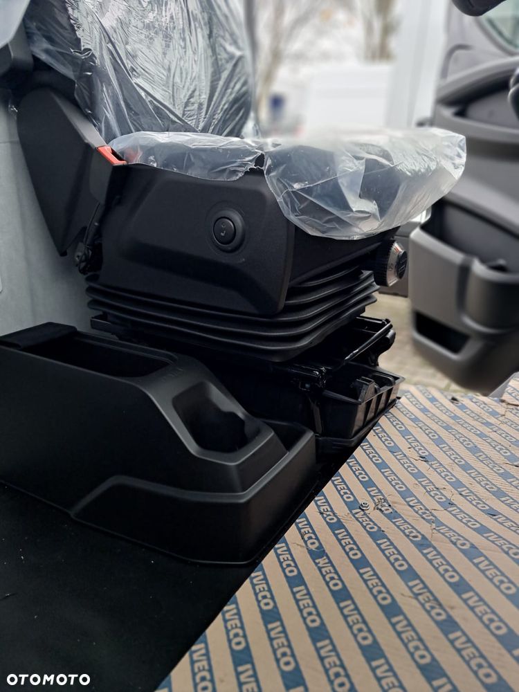 Iveco Daily / Pewny partner w biznesie ! - 28