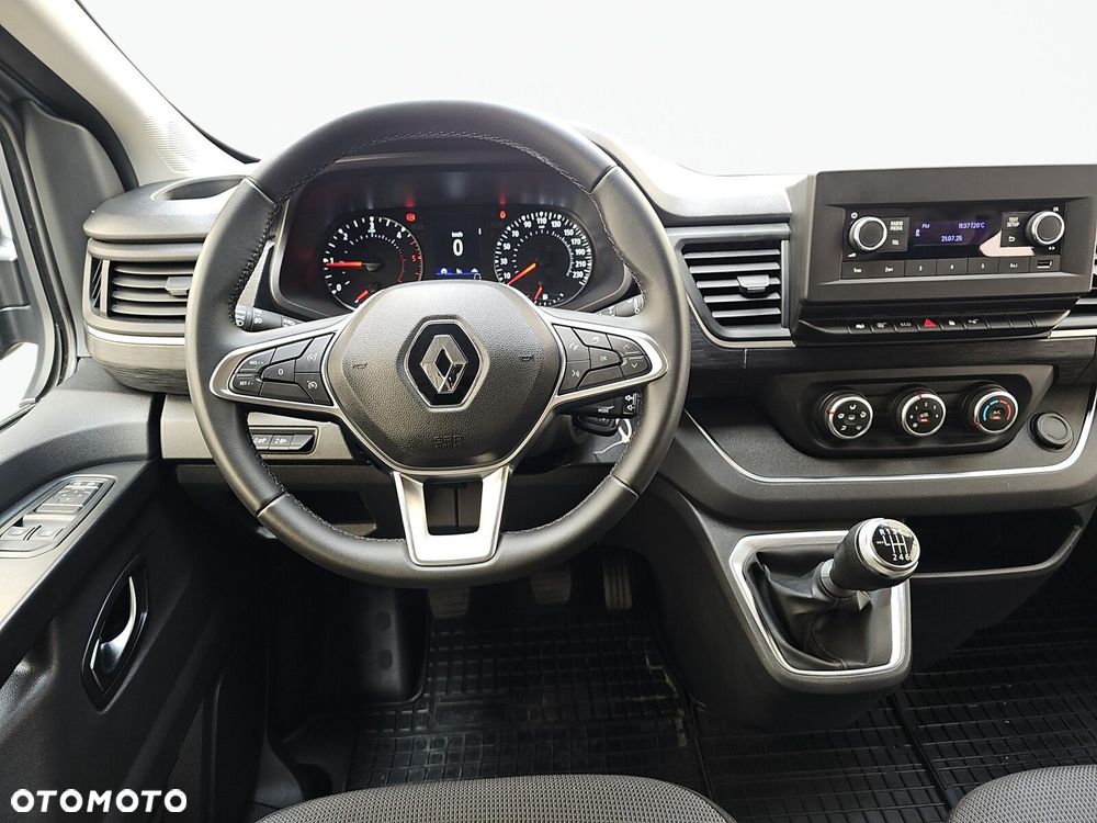 Renault Trafic - 14