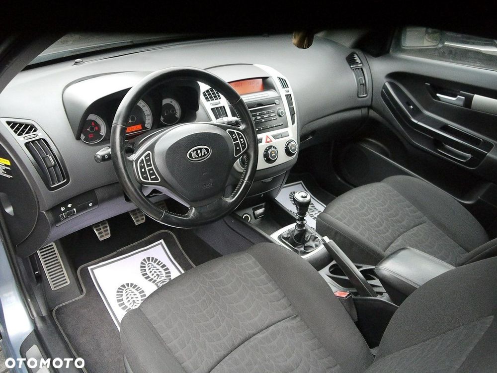 Kia ProCeed - 22