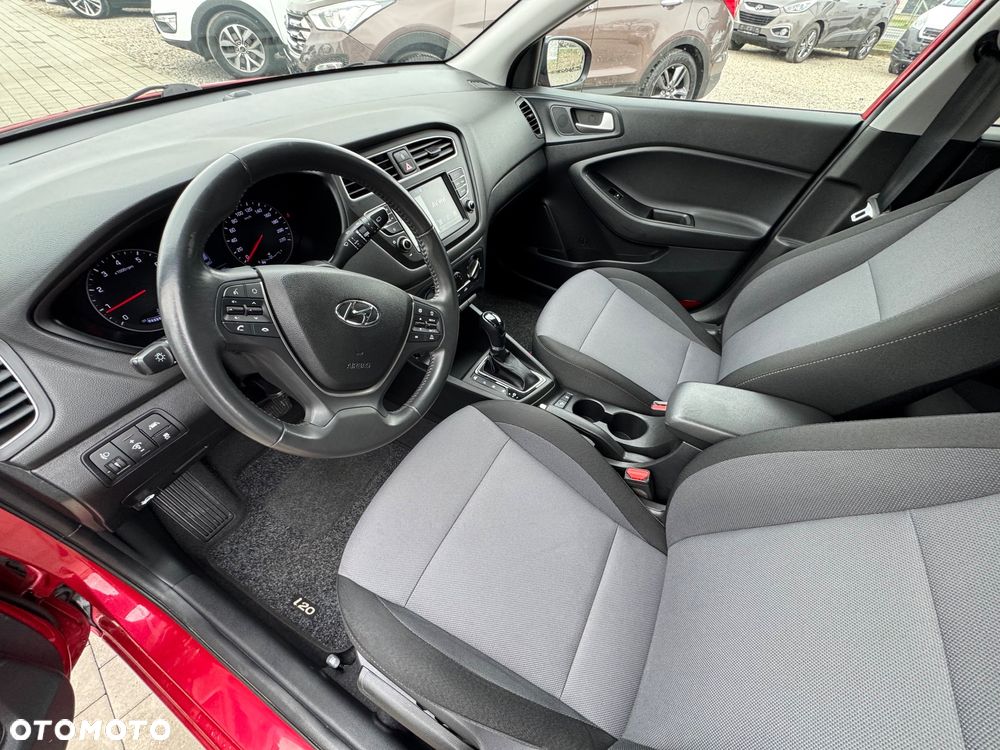Hyundai i20 - 17