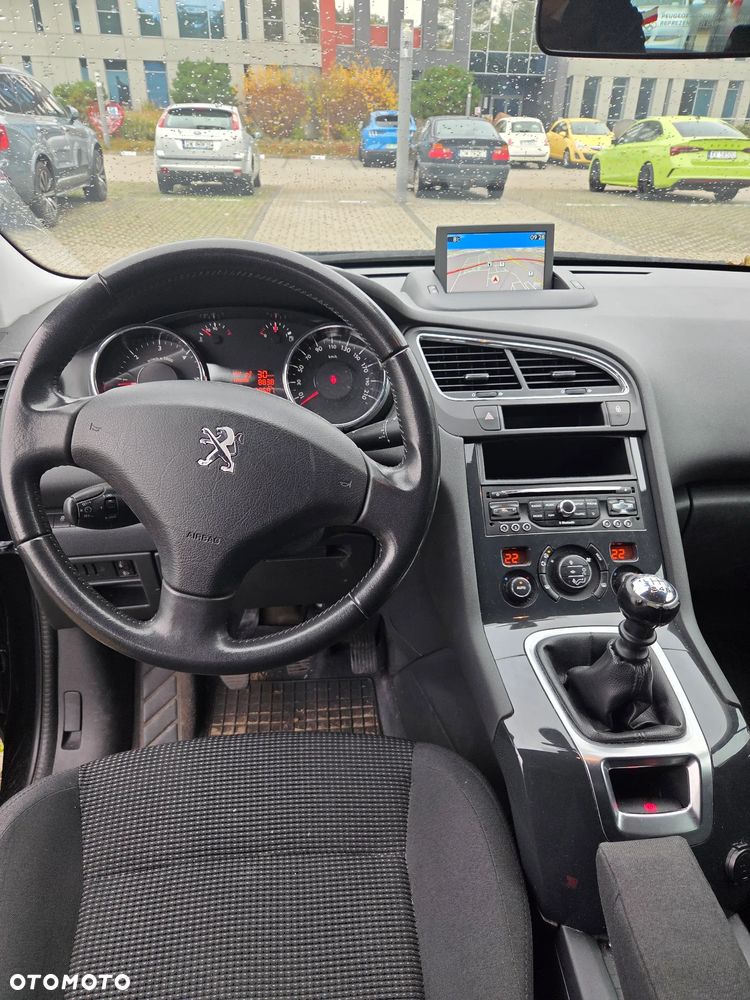Peugeot 5008 - 3
