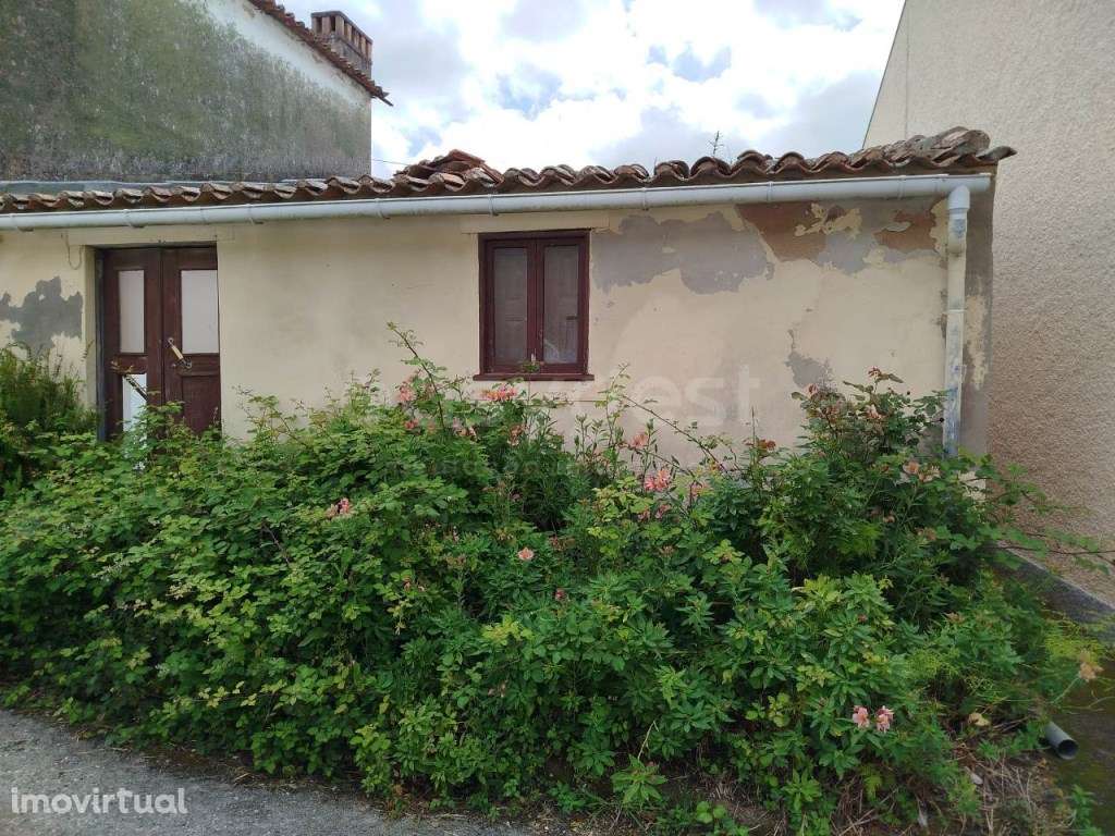 Moradia para reconstrução, em Anobra, Condeixa-a-Nova - Grande imagem: 4/12