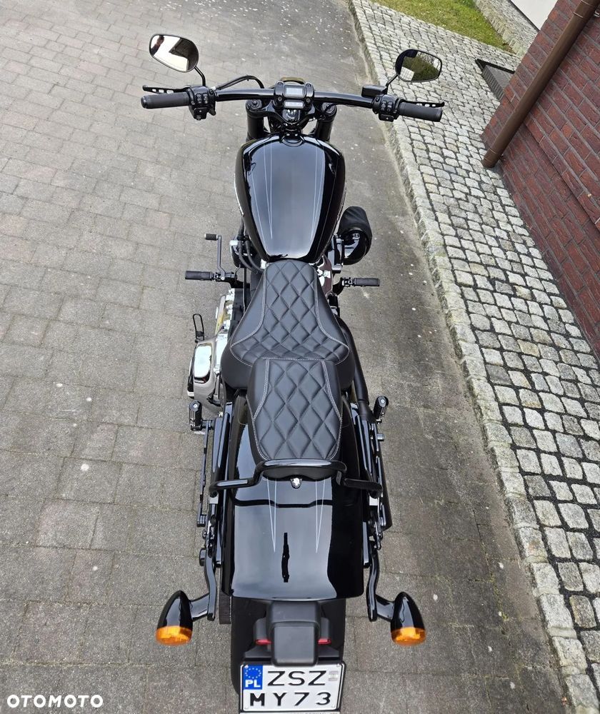 Harley-Davidson Softail Breakout - 5