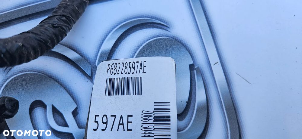 Chrysler Pacifica 2016- Instalacja zderzaka tylnego pod 6xPDC Wiązka PDC P68228597AE Czujnik parkowania PDC Czujnik PDC 5XG31GUVAA KOLOR PUV Moduł martwego pola Radar zderzaka tył  68306454AB - 11