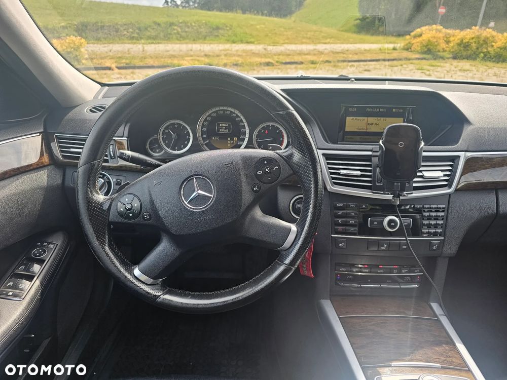 Mercedes-Benz Klasa E 200 BlueTEC 7G-TRONIC - 10