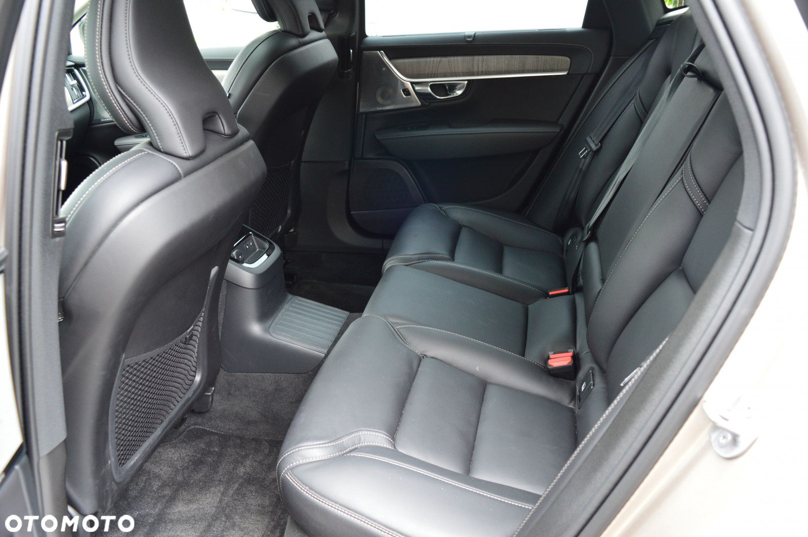 Volvo S90 - 13