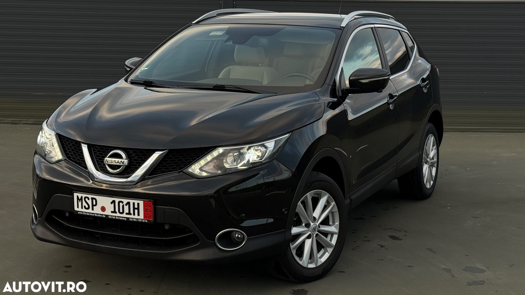 Nissan Qashqai 1.6 DCI Start/Stop 4X4-i Tekna - 2