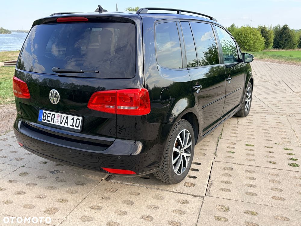 Volkswagen Touran 2.0 TDI DPF DSG Comfortline - 5