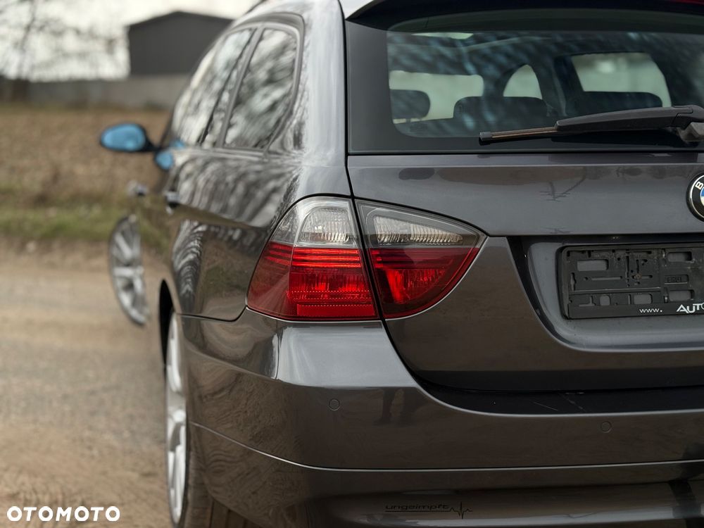 BMW Seria 3 320d DPF - 21