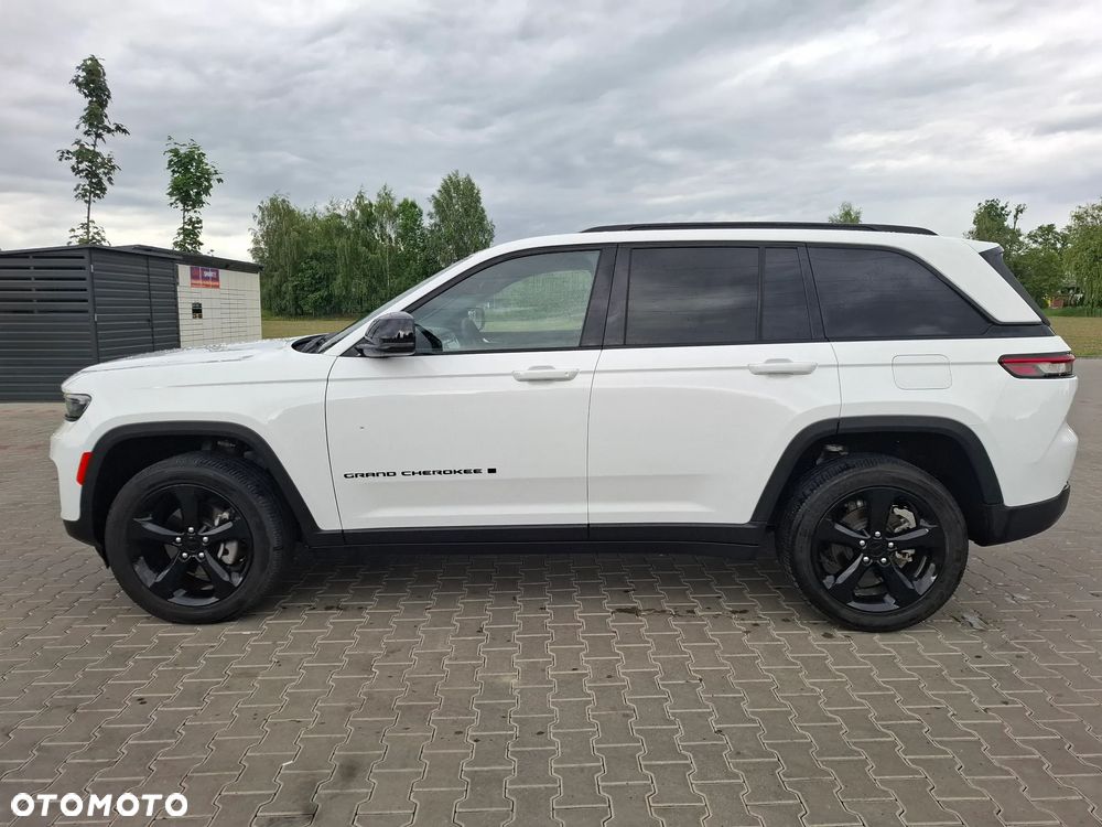 Jeep Grand Cherokee - 9