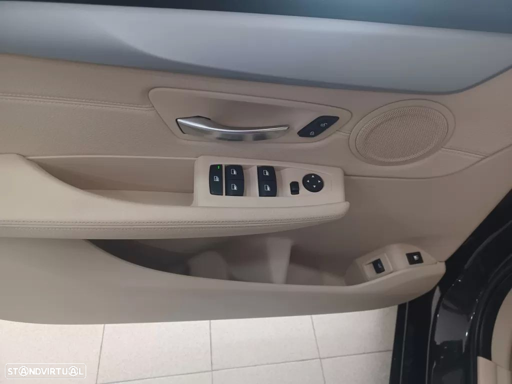 BMW 225xe Active Tourer Line Luxury - 20