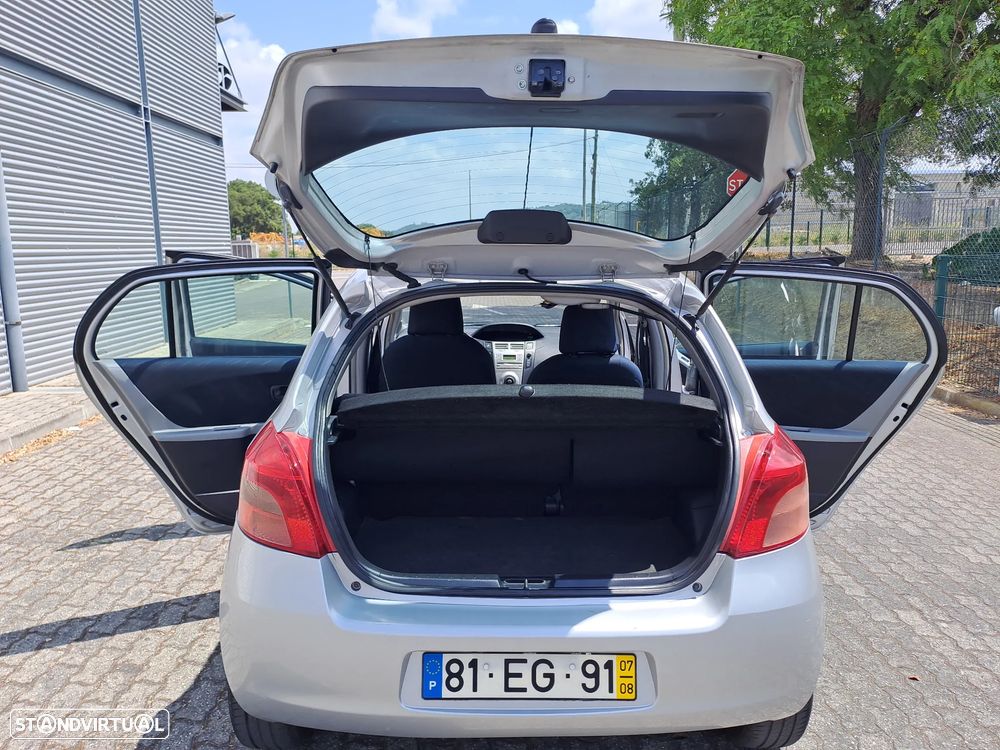 Toyota Yaris 1.0 VVT-i - 5