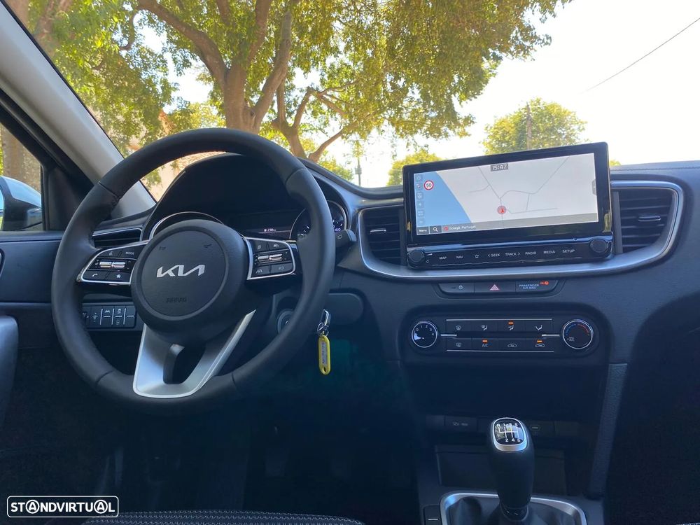 Kia XCeed - 16