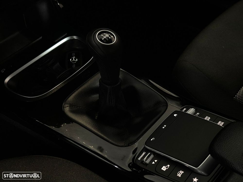 Mercedes-Benz A 180 d Business Solutions - 29