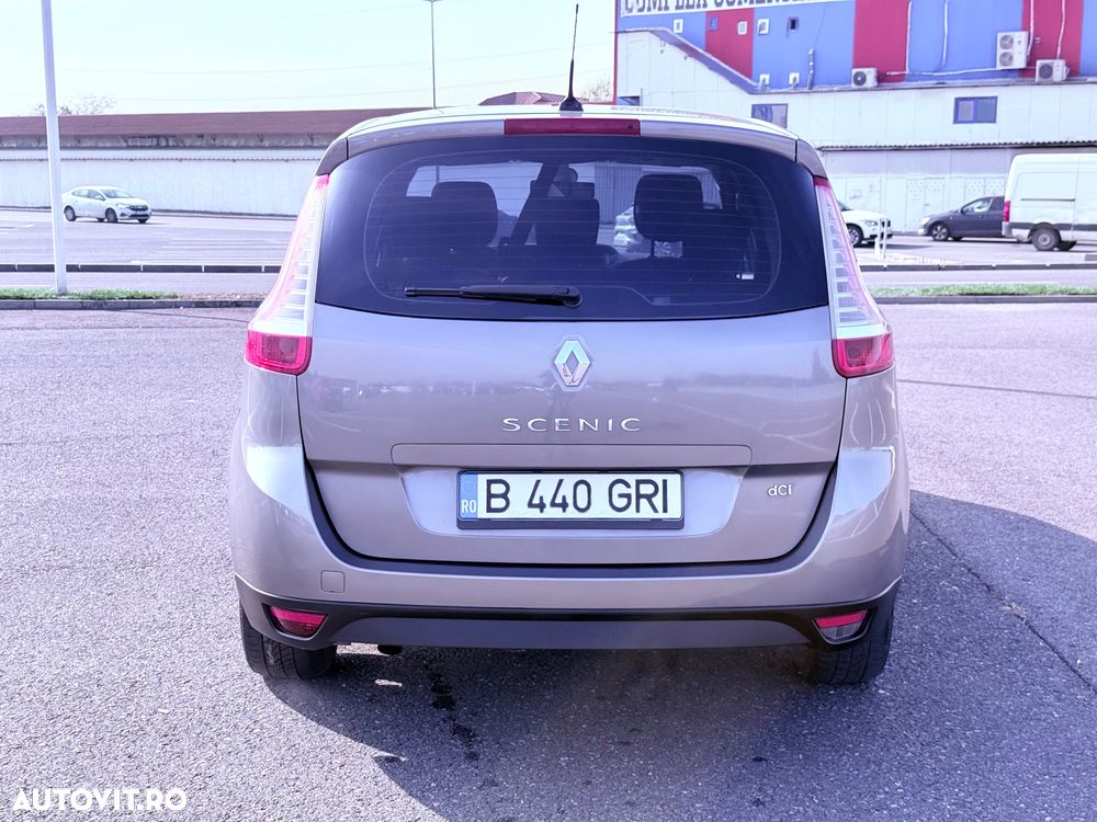 Renault Grand Scenic 1.5 dCi EDC Privilege - 11