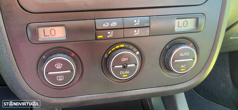 VW Jetta 1.9 TDi BlueM. Trendline - 14