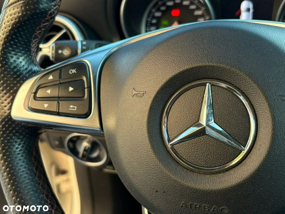 Mercedes-Benz CLA 200 7G-DCT AMG Line - 31