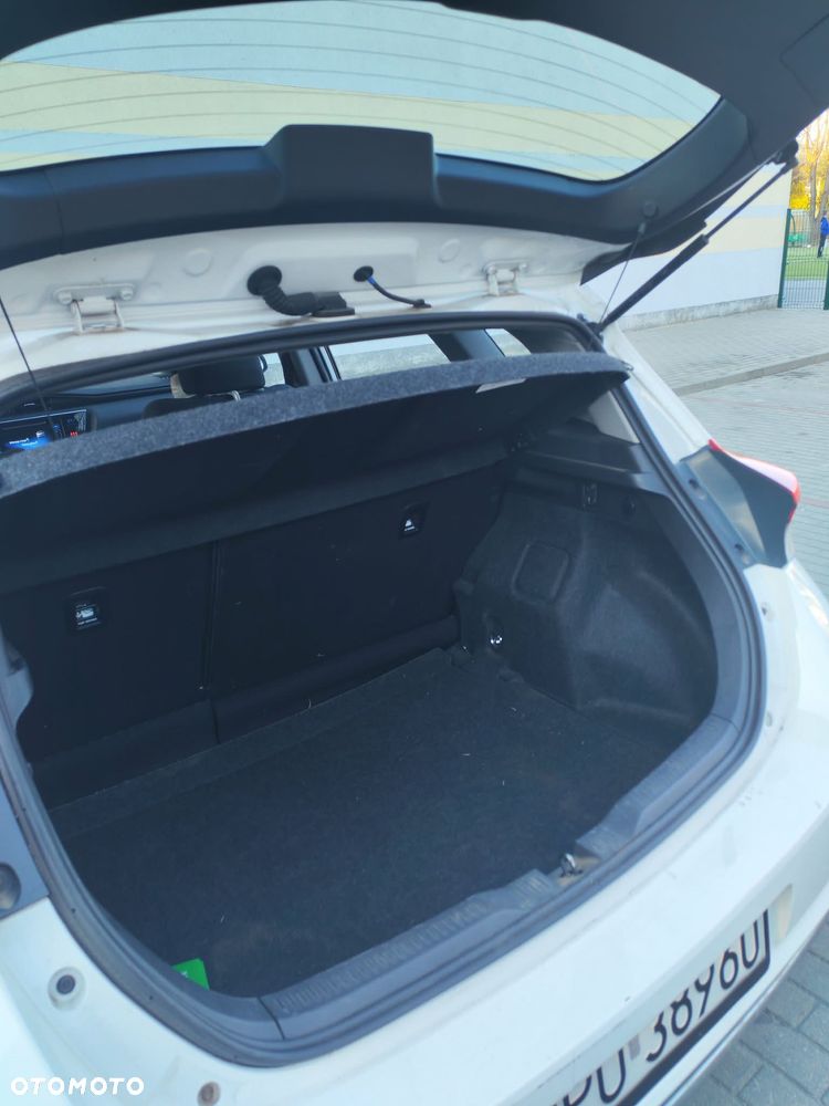 Toyota Auris - 10