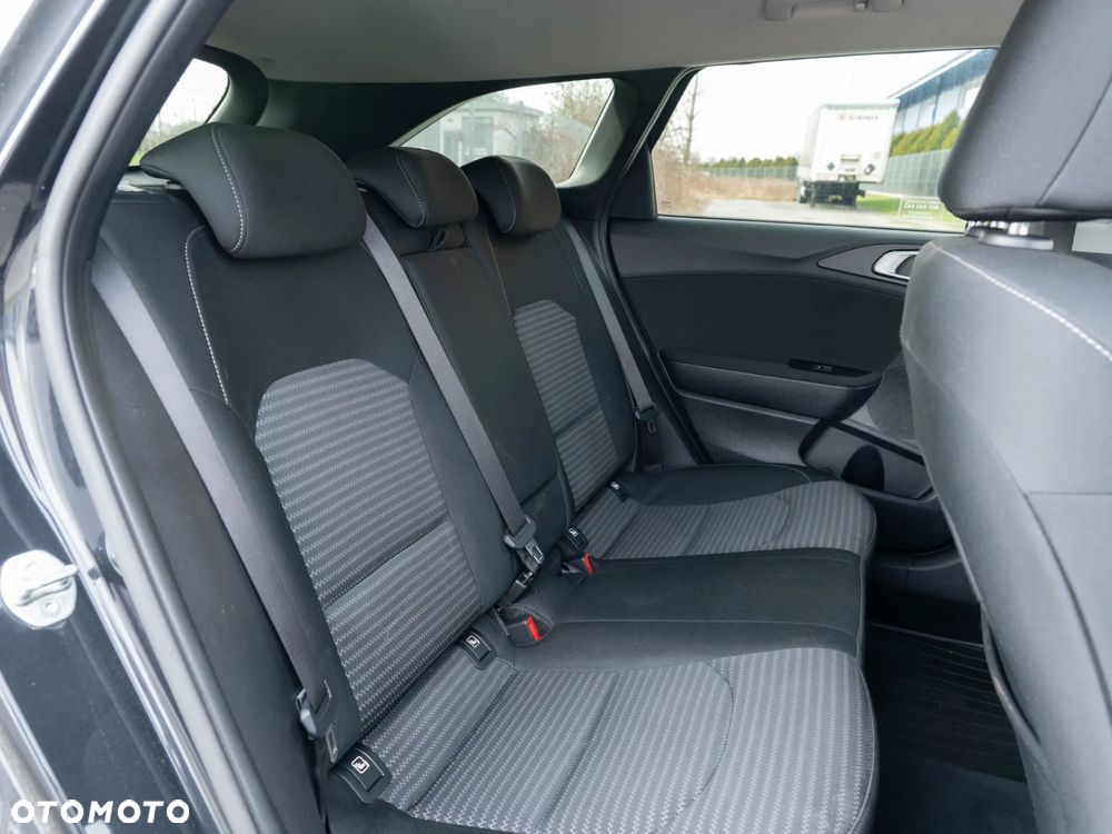 Kia Ceed 1.5 T-GDI M DCT - 19