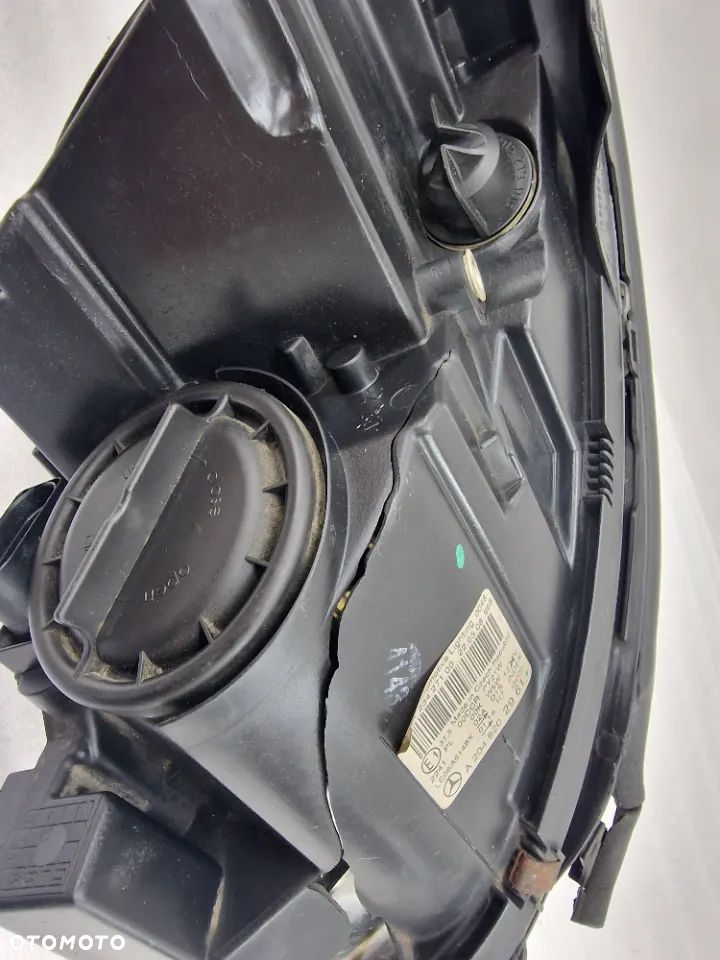 MERCEDES W204 06- XENON LEWY NIE SKRĘTNY LEWA LAMPA PRZEDNIA PRZÓD , NR A2048202961 , NR AUKCJI LL141 - 14