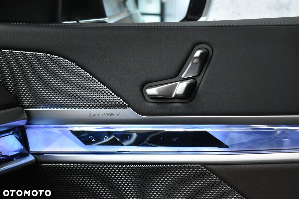 BMW Seria 7 - 21
