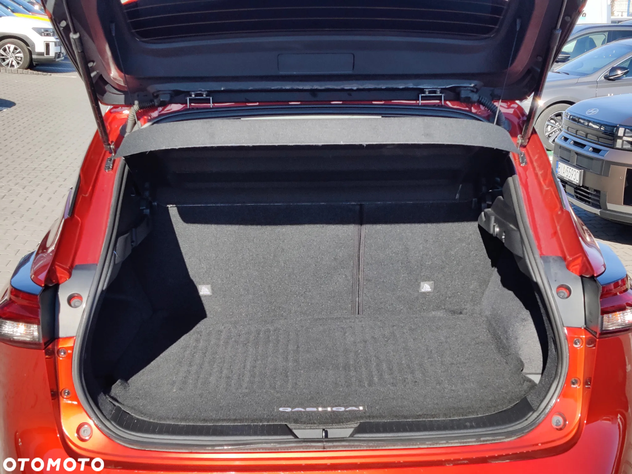 Nissan Qashqai 1.3 DIG-T mHEV 4x4 N-Connecta Xtronic - 18