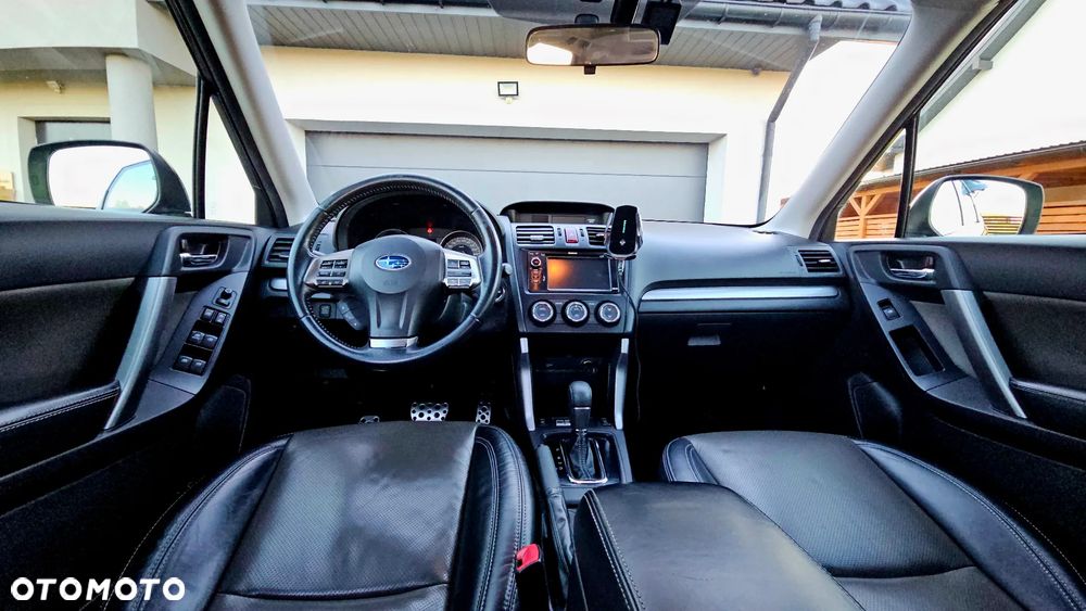 Subaru Forester 2.0XT Platinum Lineartronic - 16