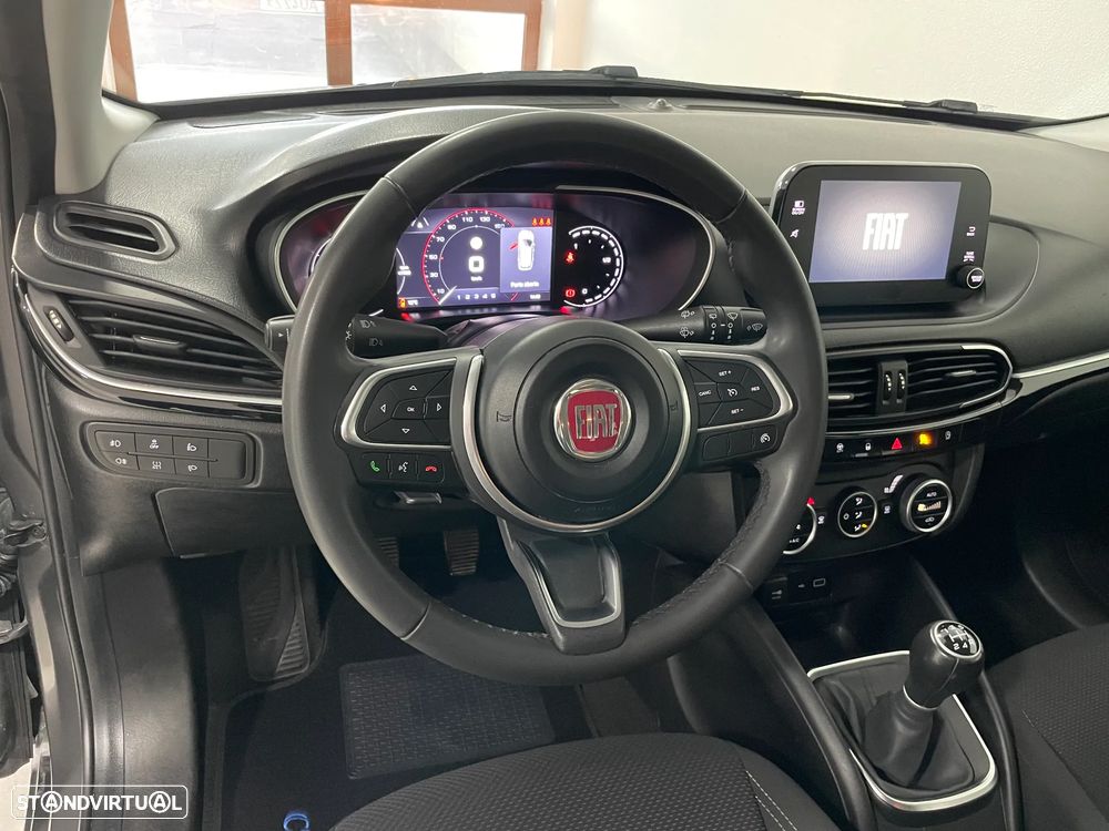 Fiat Tipo 1.3 MultiJet City Life — fotografia 8