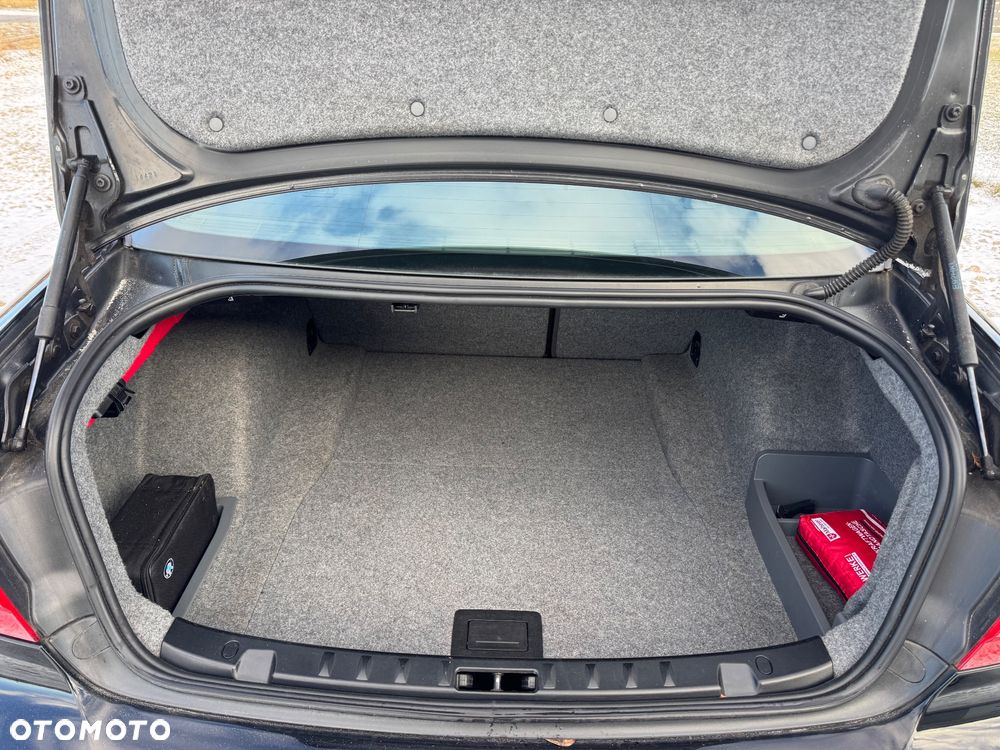 BMW Seria 3 320i M Sport Edition - 14