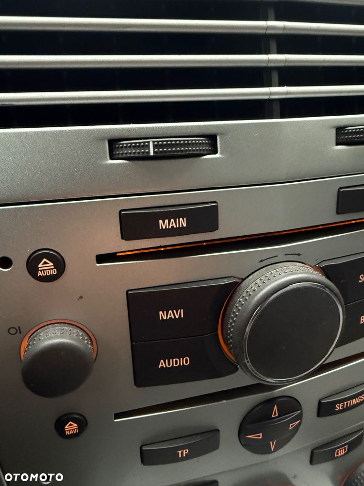 Opel Astra 1.6 Active - 29