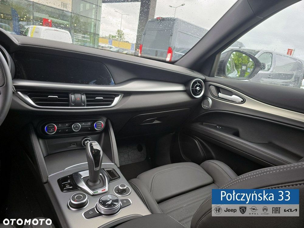 Alfa Romeo Stelvio - 25