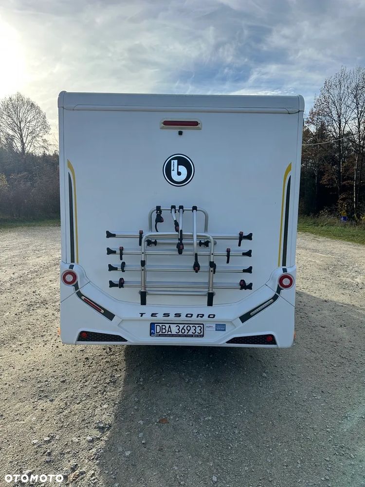 Ford Tessoro 463/ Benimar 8 - 6