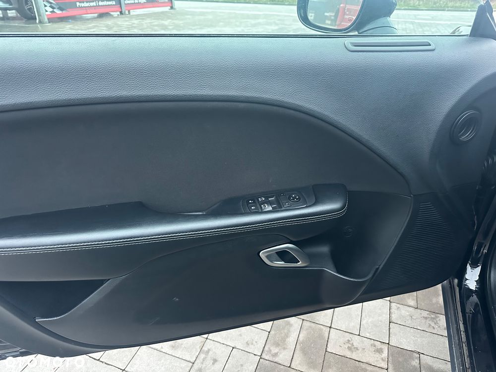 Dodge Challenger Automatik SXT Plus - 24