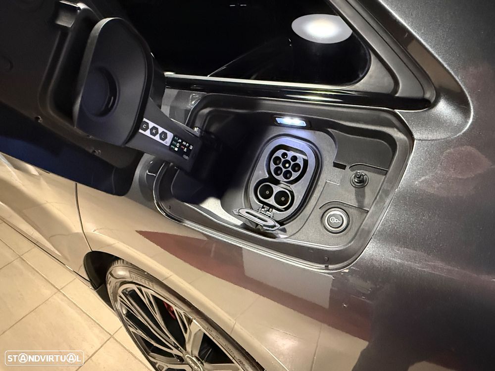 Audi A6 Avant e-tron performance edition one grey - 49